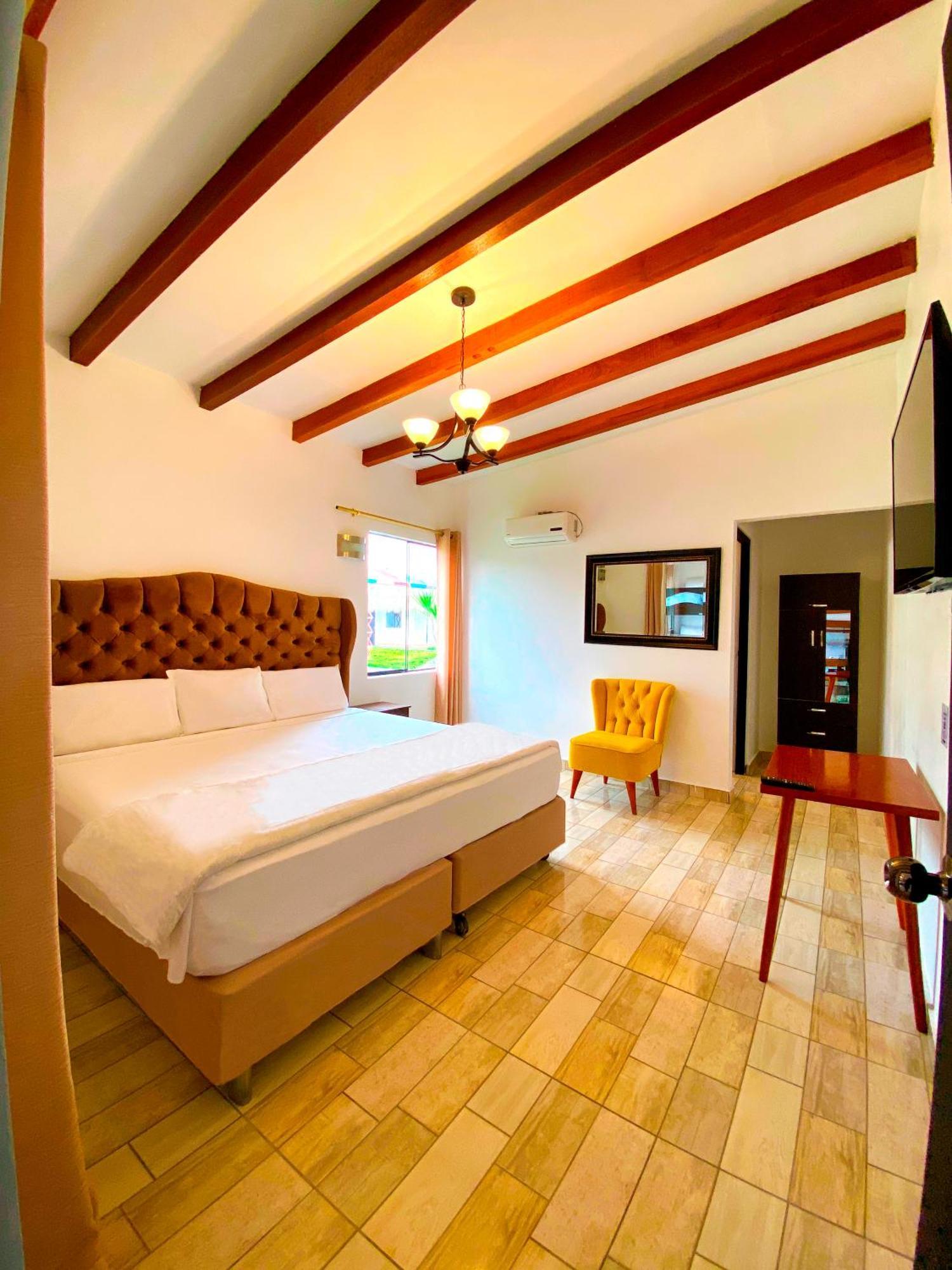 Hotel Resort Thiago Chincha Alta Kültér fotó